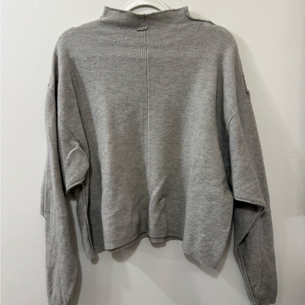 Free People Sweater - Picture 2 of 4